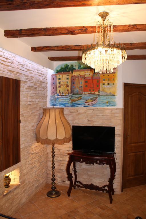 Rooms Da Angelica Old City 2 โรวีน ภายนอก รูปภาพ