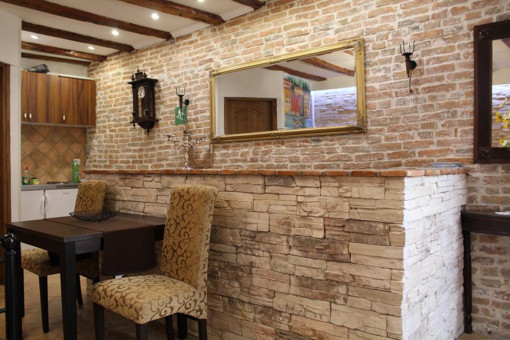 Rooms Da Angelica Old City 2 โรวีน ภายนอก รูปภาพ
