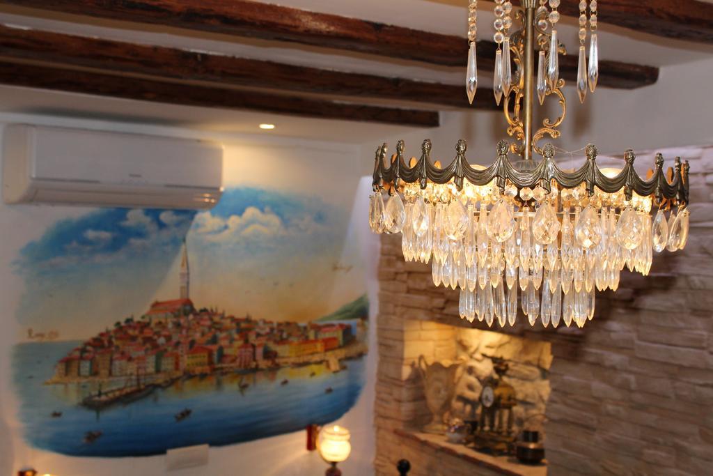 Rooms Da Angelica Old City 2 โรวีน ภายนอก รูปภาพ
